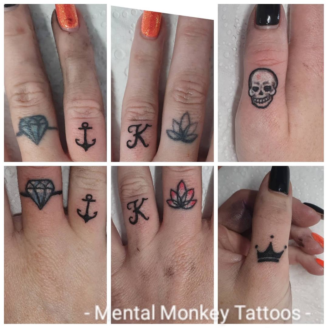 40 incredibly cool finger tattoos
