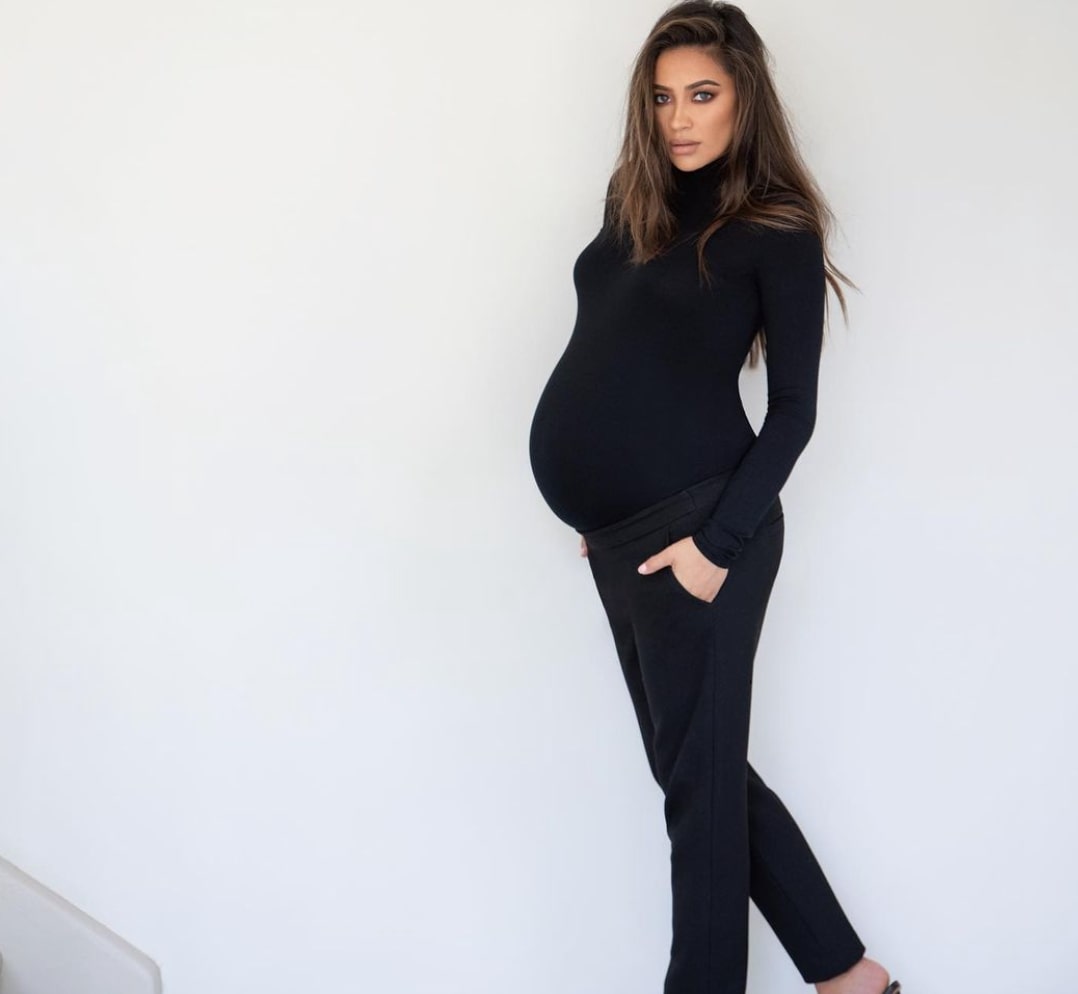 shay mitchell on prenatal depression, doesn't want pregnancy