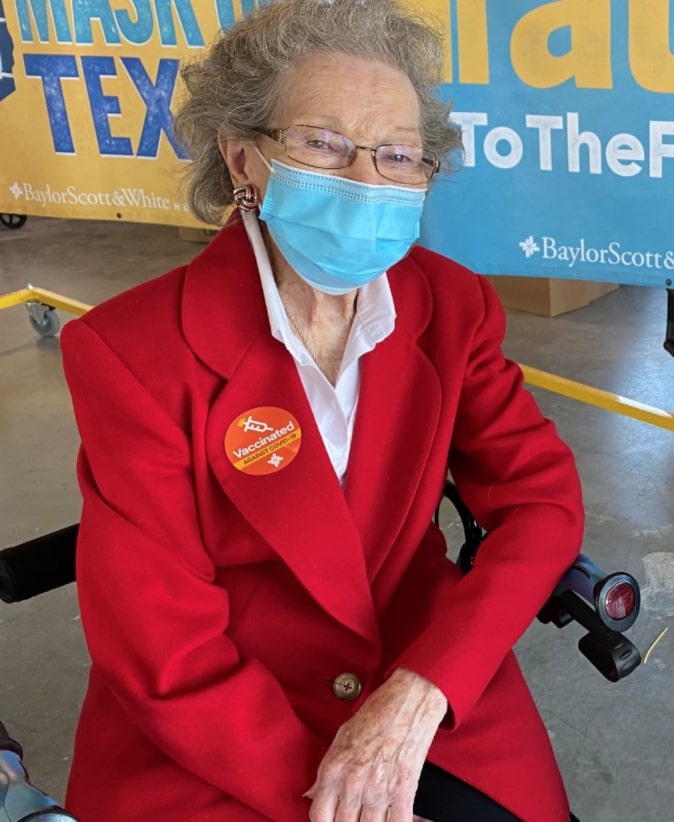103-Year-Old Texas Woman Gleefully Gets COVID-19 Vaccine