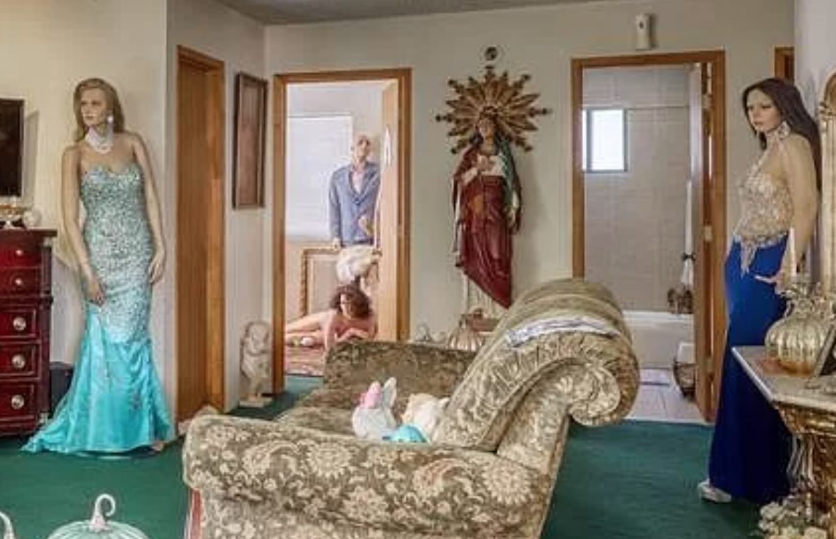 Would You Buy This Mannequin Murder House? 