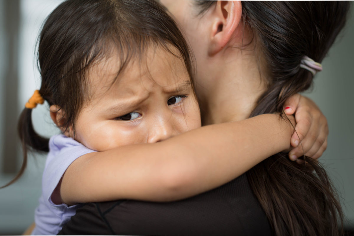 dealing with daycare separation anxiety? here are some ways to help your family get through that
