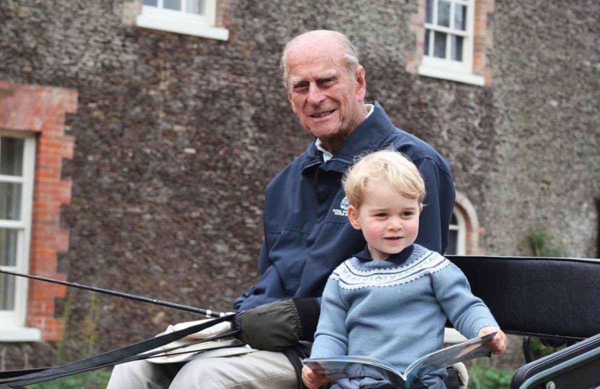 we love this never-before-seen photo of the queen, the late prince philip, and their great-grandchildren