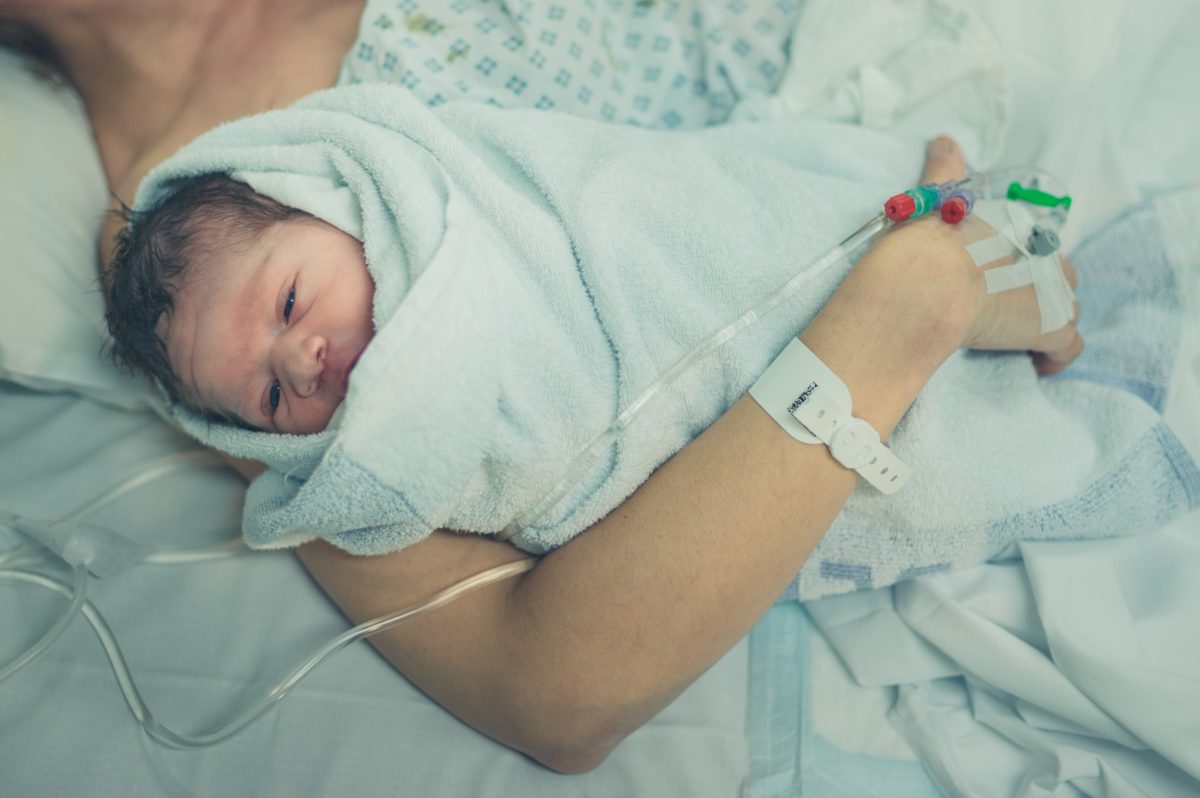 Woman Gives Birth On Toilet Mistaking Baby For Kidney Stone
