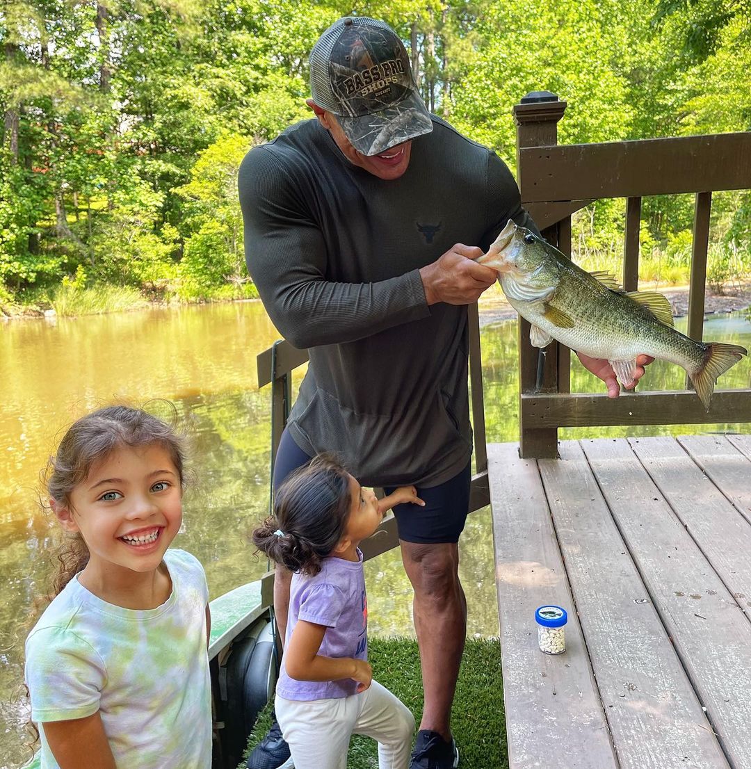 dwayne johnson boasts about his brave girls on fishing trip