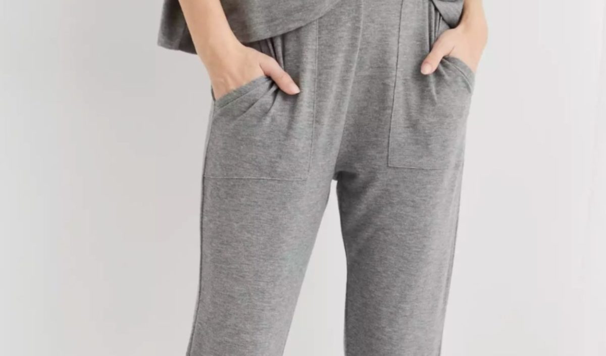 these lightweight joggers from american eagle are a must