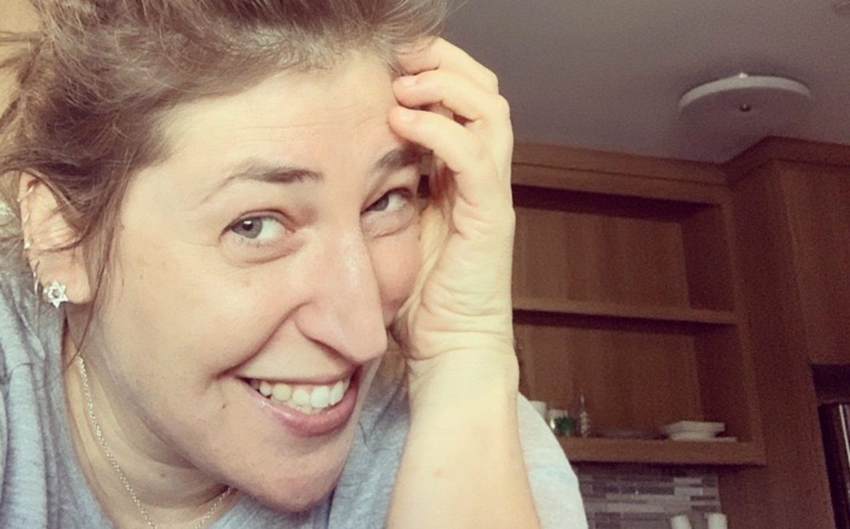 mayim bialik stepping in as 1st 'jeopardy!' guest host after mike richards departure