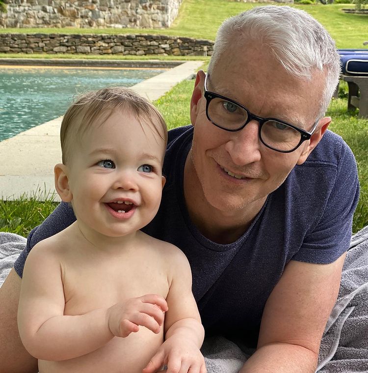 Remember The Adorable Photo Of Anderson Cooper's Son Wyatt Seeing Him On TV For The First Time? This New One Is Better