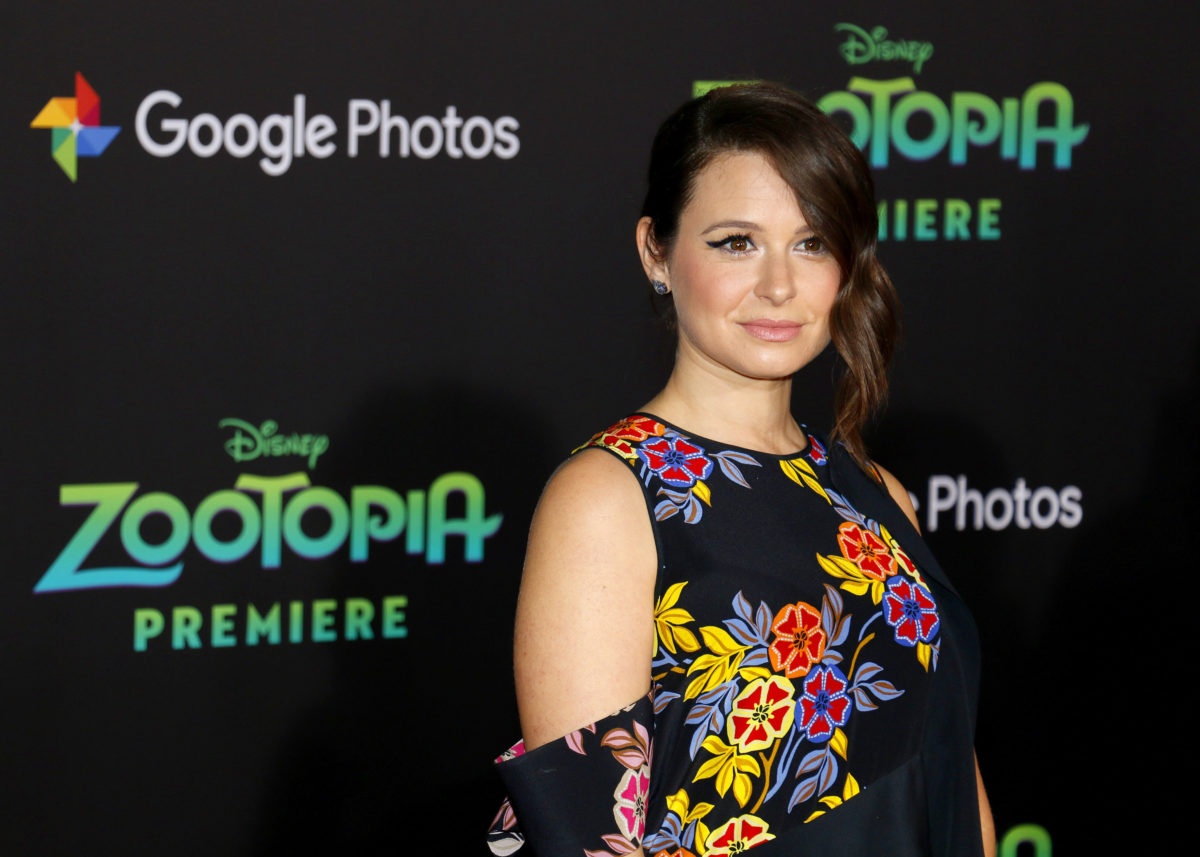 Katie Lowes On Pulling Out Her Own Baby Daughter