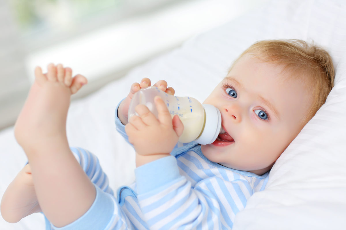 When Can Babies Drink Water? And Why Is It So Dangerous?