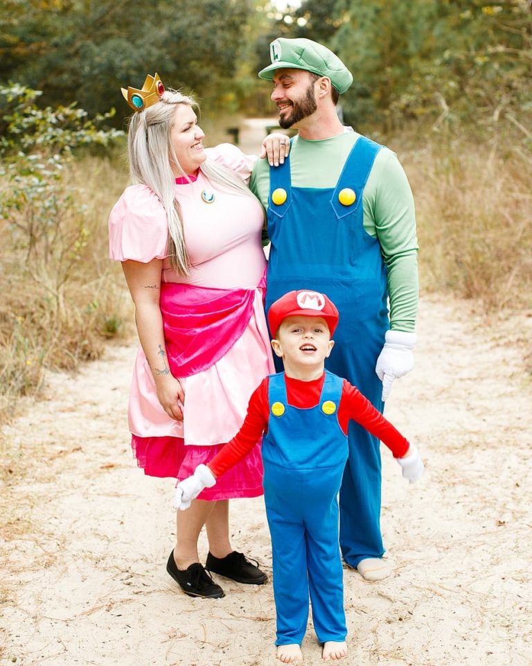30 Fun 3 Person Costumes For Halloween