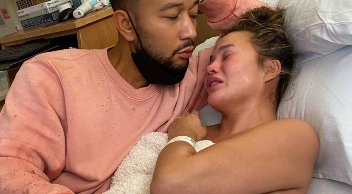 chrissy teigen posts raw and emotional tribute 1 year after pregnancy loss