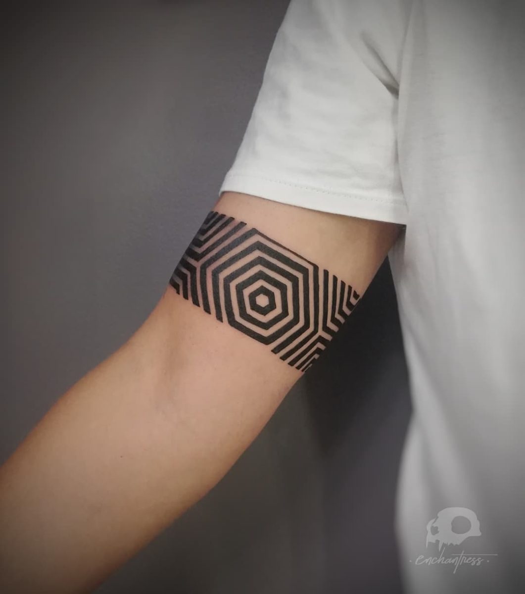 55 Geometric Tattoo Ideas