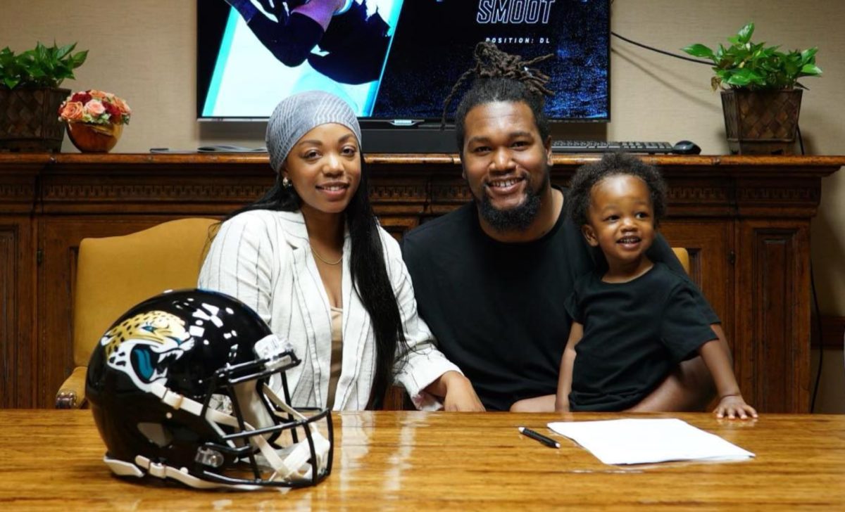 NFL Player Dawuane Smoot Says 'Scariest Moment' Of His Life Was Delivering His Baby At Home