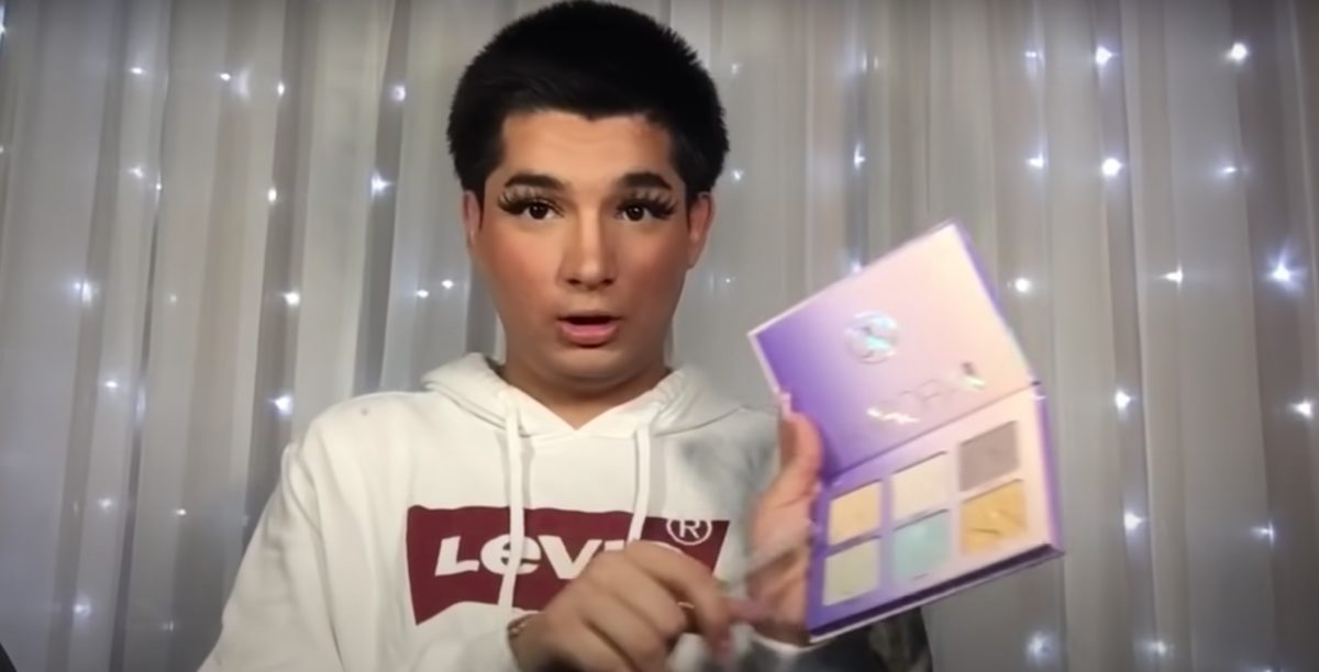 Teen Comes Out After Dad Walks In On Him Doing Makeup Tutorial, Dad's Reaction Goes Viral