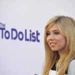 iCarly's Jennette McCurdy Reveals Intense Childhood Abuse From Mother In One Woman Show, 'I'm Glad My Mom Died'