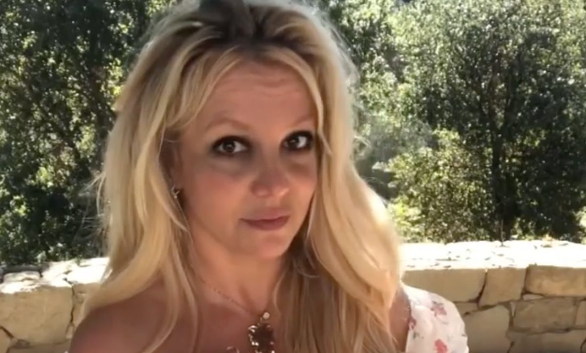 britney spears says she doesn’t want to be seen as a victim and calls for her ‘church going’ mother to be arrested