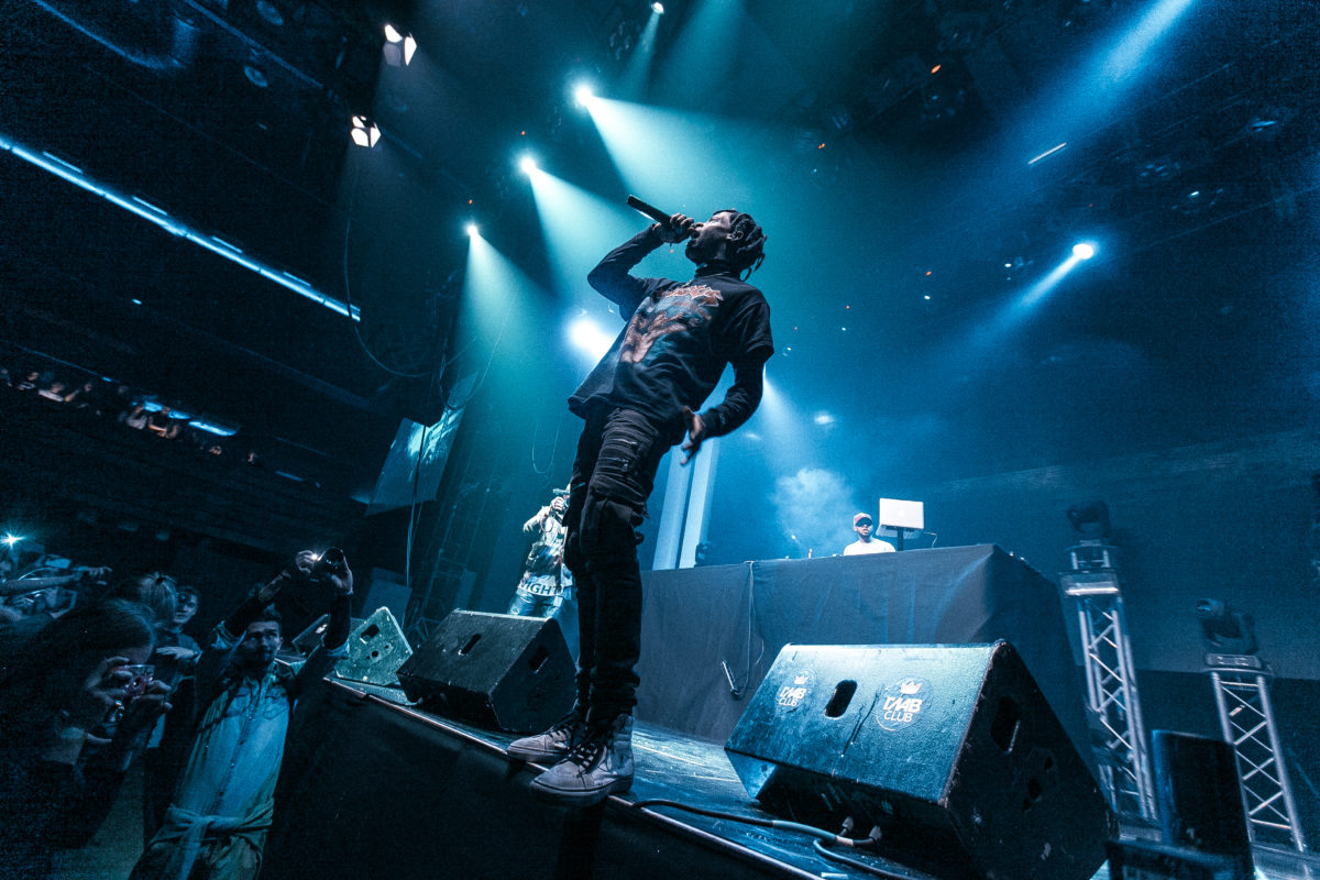 travis scott issues statement after 8 people died at astroworld festival: 'i am absolutely devasted'