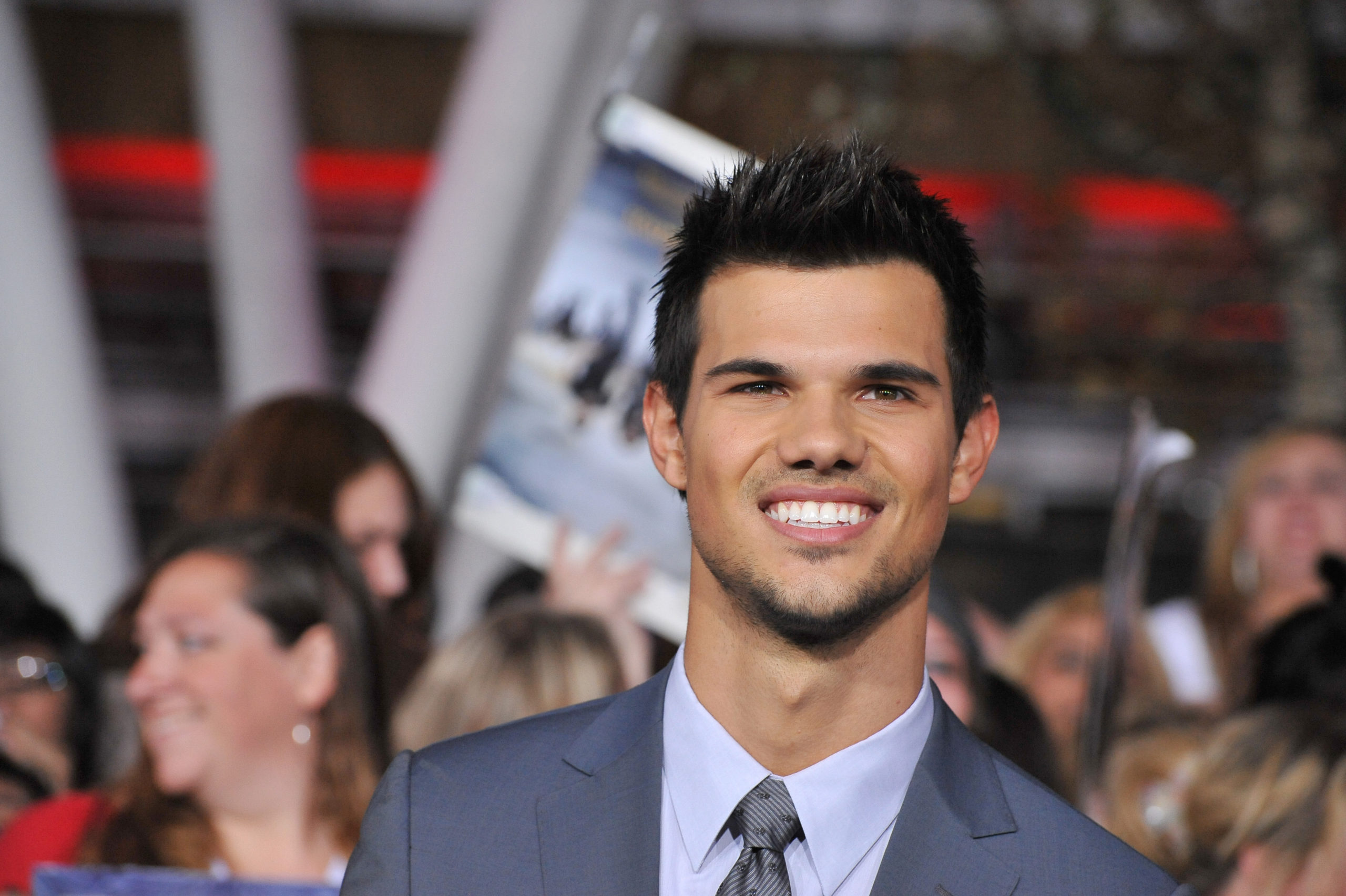 makena lautner breaking dawn premiere