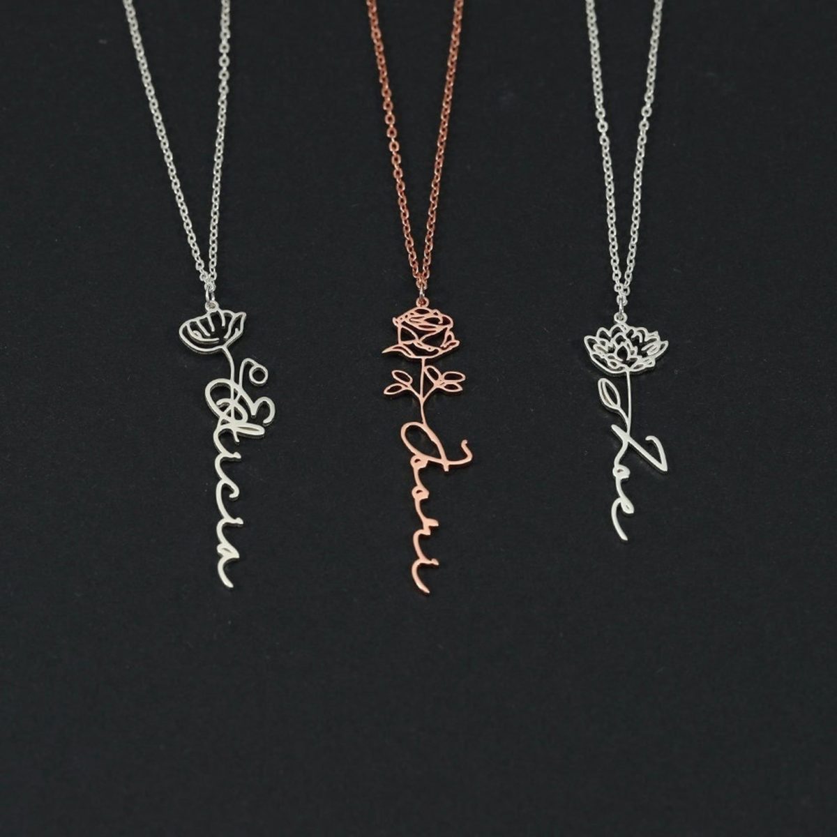 10 Customized Name Necklace Gifts