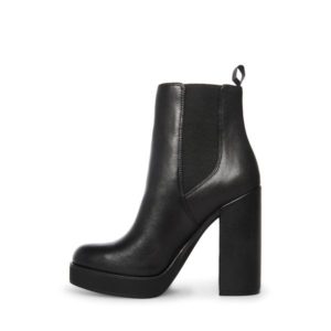 These Amazing Steve Madden Hutch Boots Are A Must-Have