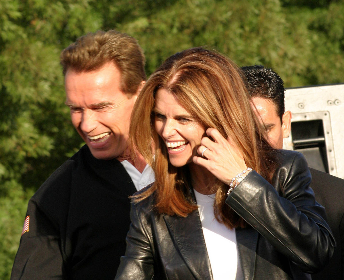 arnold schwarzenegger and maria shriver officially divorce 10 years after breaking up