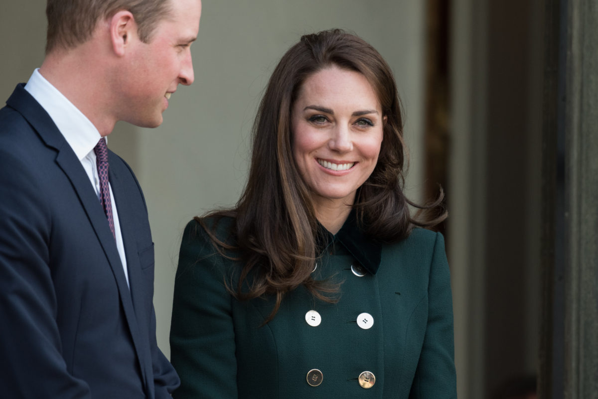 kate middleton gives impressive piano performance on christmas eve with tom walker