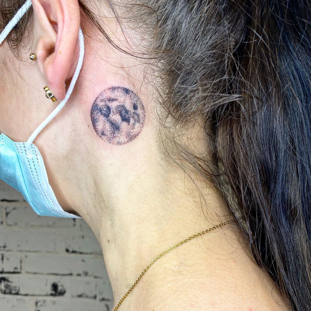 19 Moon Tattoo Design Ideas for Women - Mom's Got the Stuff