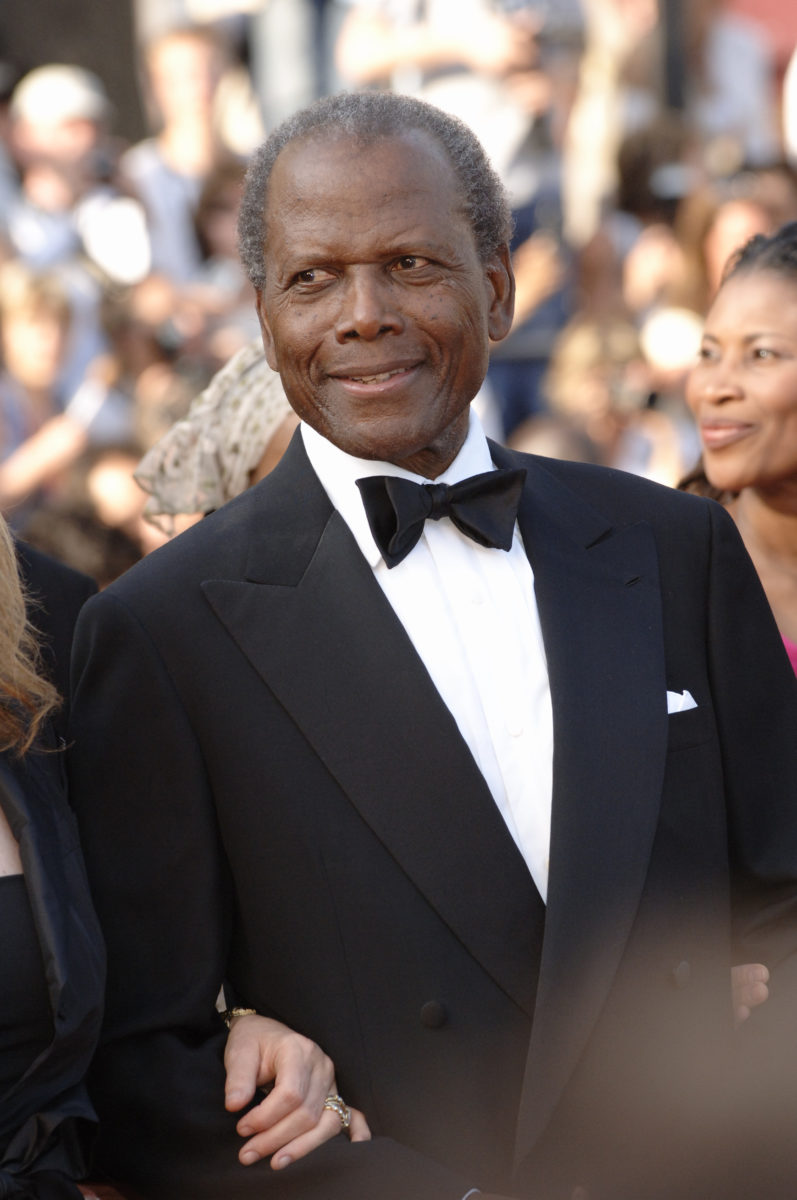 legendary oscar-winning actor sidney poitier remembered as a trailblazer following the news of his death