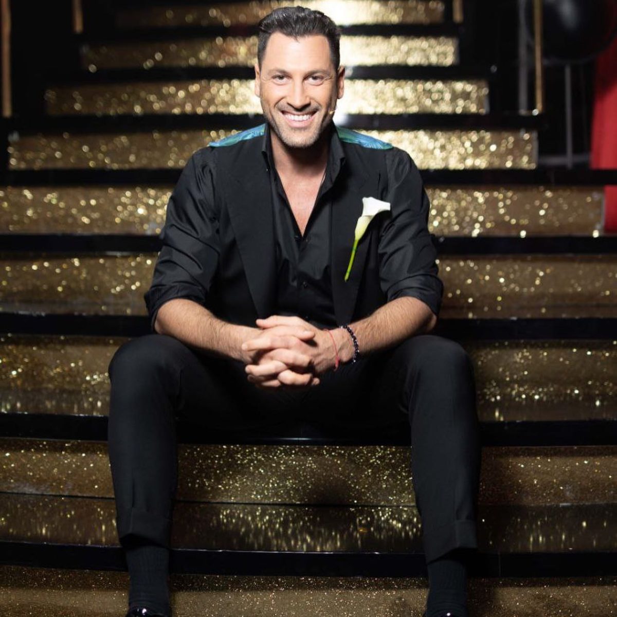 maks chmerkovskiy escapes ukraine but admits he’s struggling with returning to his family | maks chmerkovskiy expressed feelings of guilt as he escaped ukraine while others are left behind to deal with the brutal consequences of russia's invasion.