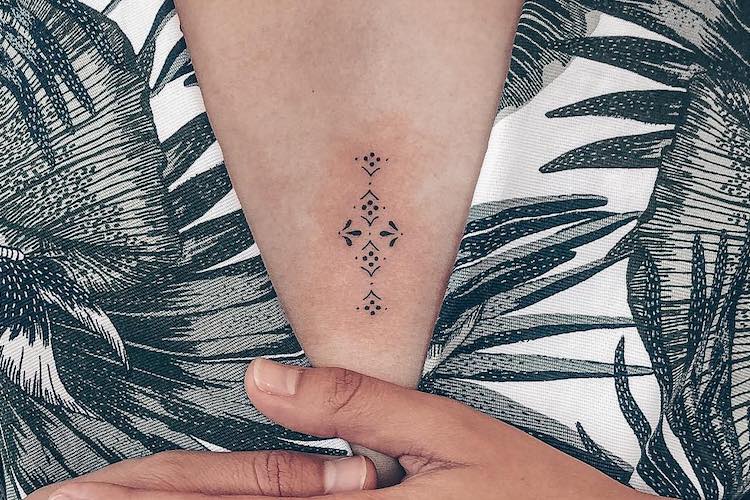 25 Chest Tattoos For Women - Chest Tattoos For Women Ideas