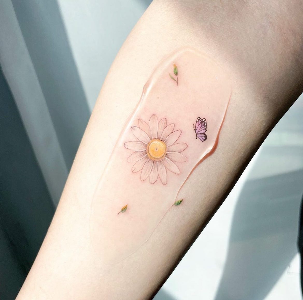 26 April Birth Flower Tattoo Ideas