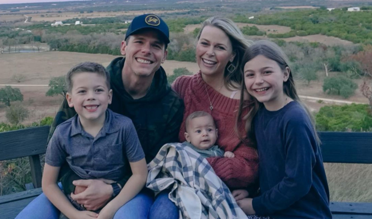 Granger Smith and Wife Endorse Controversial Drowning Prevention Technique For Infants