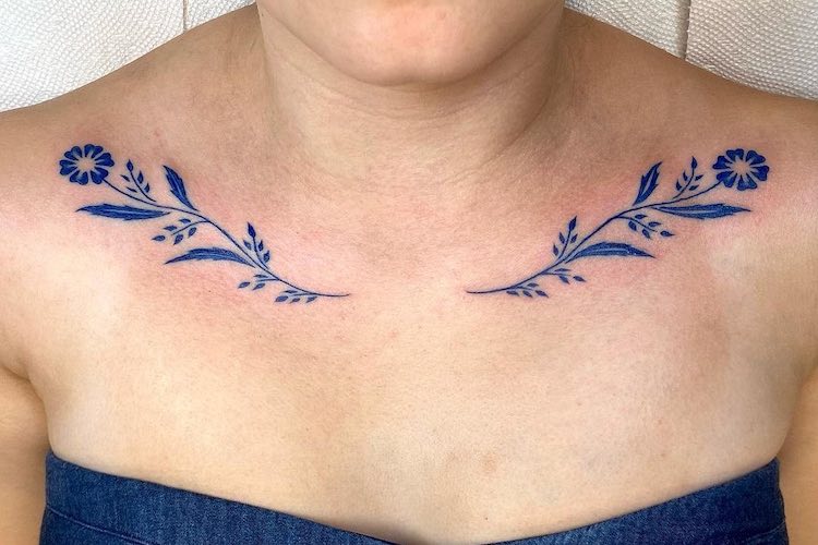 Sexy Collarbone Tattoo - Tattoo Designs for Women