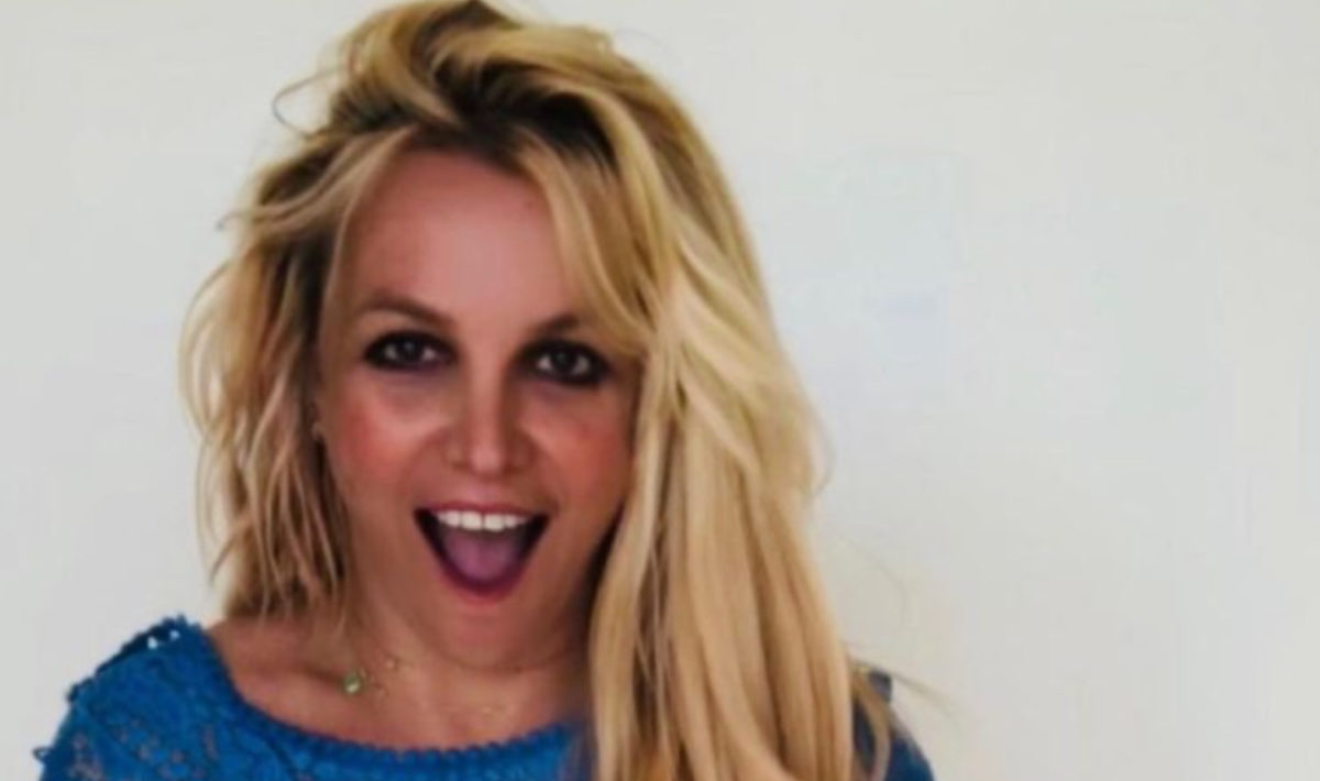Britney Spears Body-Shames Christina Aguilera’s Dancers, Turns A Deaf Ear To Backlash