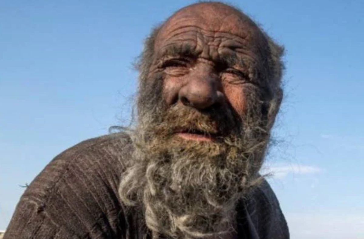 'Dirtiest Man in the World'—Who Feared Baths—Dies at 94 | Amou Haji was nicknamed the “Dirtiest Man in the World” after he refused to shower for decades.