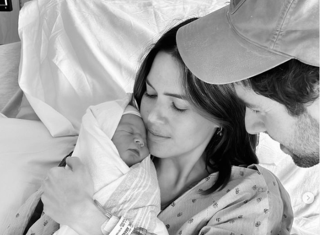 mandy moore and taylor goldsmith welcome second baby boy: “ozzie is here!”
