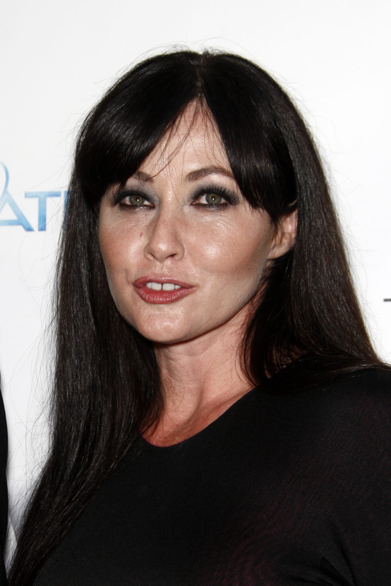 Shannen Doherty Shares Cancer Update | Shannen Doherty is getting real with her followers after doctors have told her the cancer she has been battling for years now has spread to her brain.