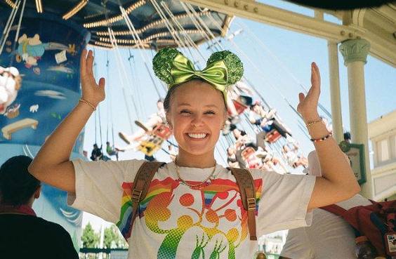 Jojo Siwa Responds to Candace Cameron Bure’s ‘Hurtful’ Comments About ‘Traditional Marriage’