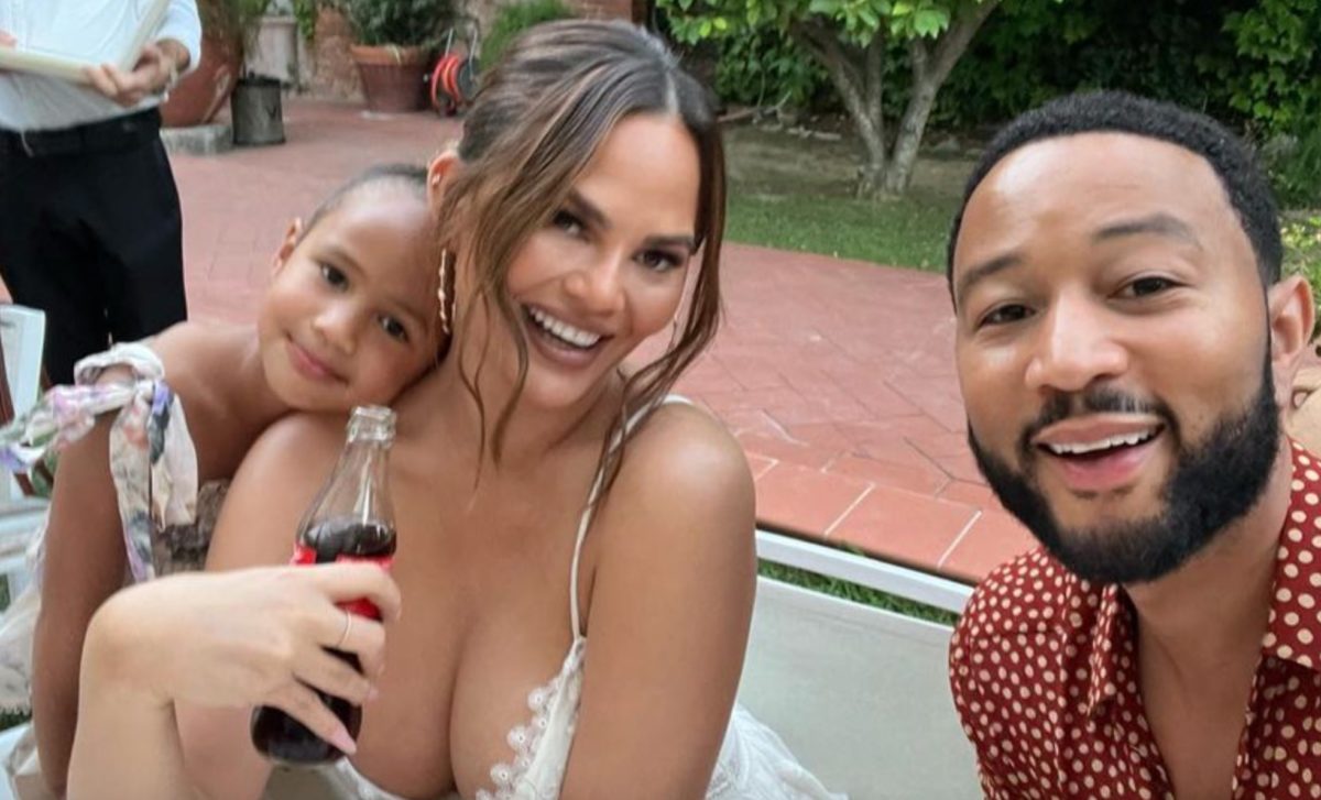 chrissy teigen shares first photo of new baby girl