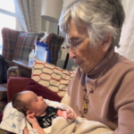 89-Year-Old With Dementia Somehow Remembers Lullaby as She Sings to Her Newest Great-Grandchild