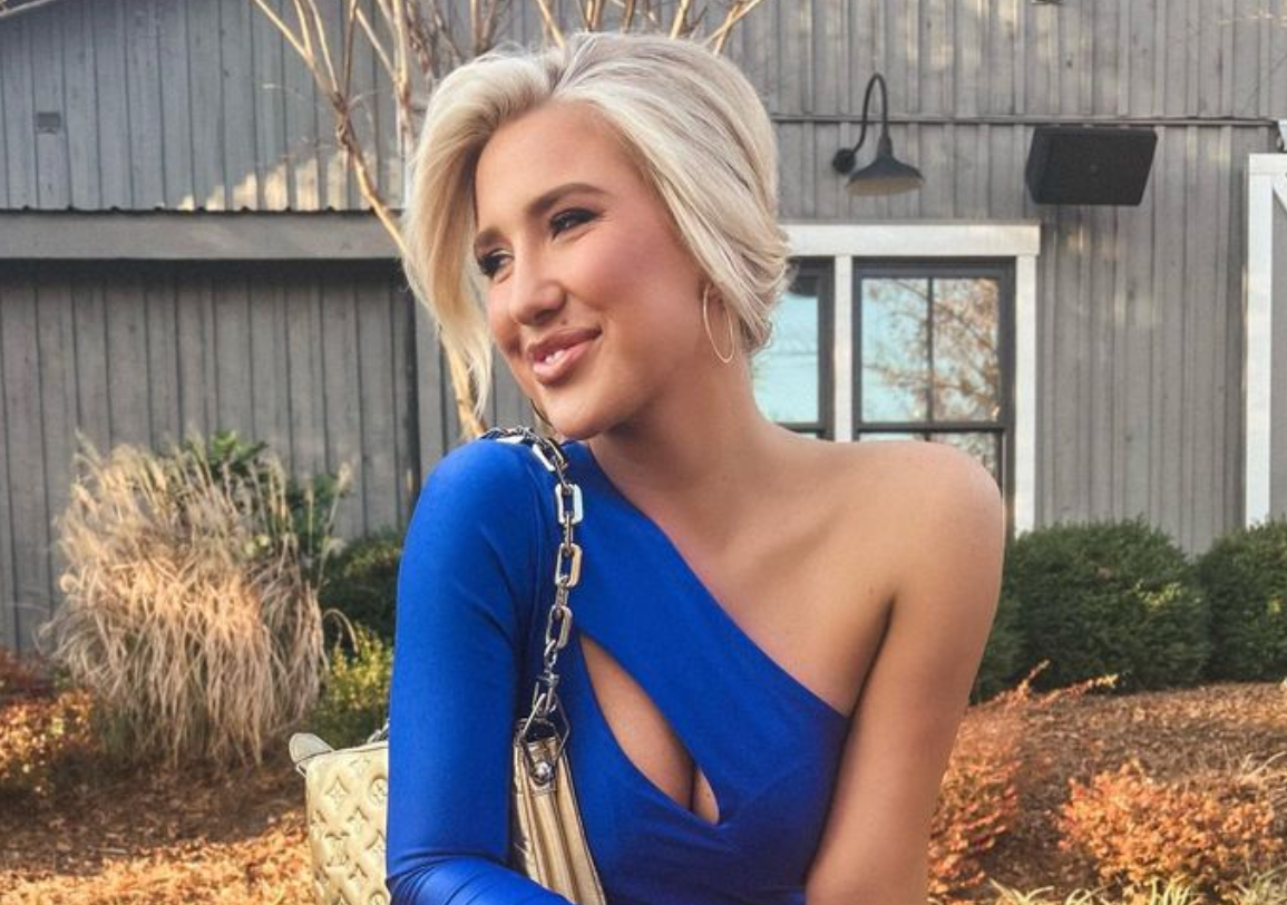 savannah chrisley doubles down on imprisoned parents' innocence, calls process a 'witch hunt'