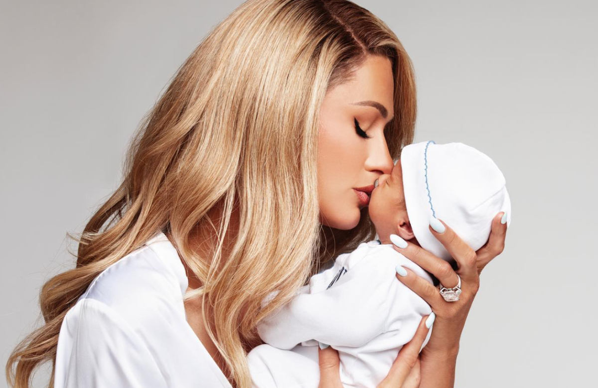 Paris Hilton Didn’t Tell Her Immediate Family About the Birth of Phoenix for More Than a Week