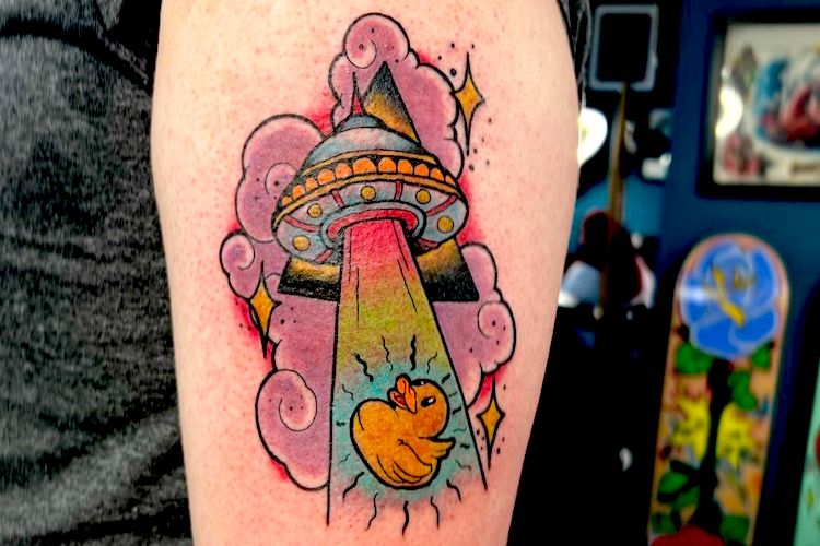 Tattoology Studio - Captivating Alien UFO Triangle Tattoo... #tattoo  #armtattoo #handtattoo #triangletattoo #deltatattoo #alientattoo #tattoos  #ufotattoo #spaceship #ufo #alien #extraterrestrial #triangle #delta #space  #ufosighting #inked #tattoostyle ...