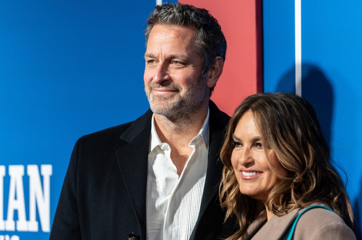 Mariska Hargitay and Peter Hermann Openly About Son’s Stutter Ahead of Their Induction Into the Stuttering Association for the Young’s Hall of Fame