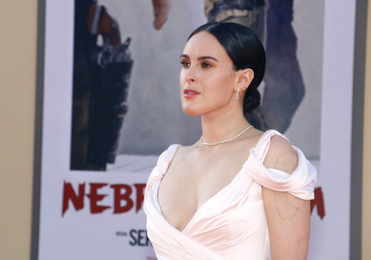 Rumer Willis’ Water Wasn’t Breaking During Home Birth – So She Used Her Finger