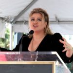 Kelly Clarkson Recalls Accidentally Offending Scooter Braun With a Tweet About Taylor Swift 