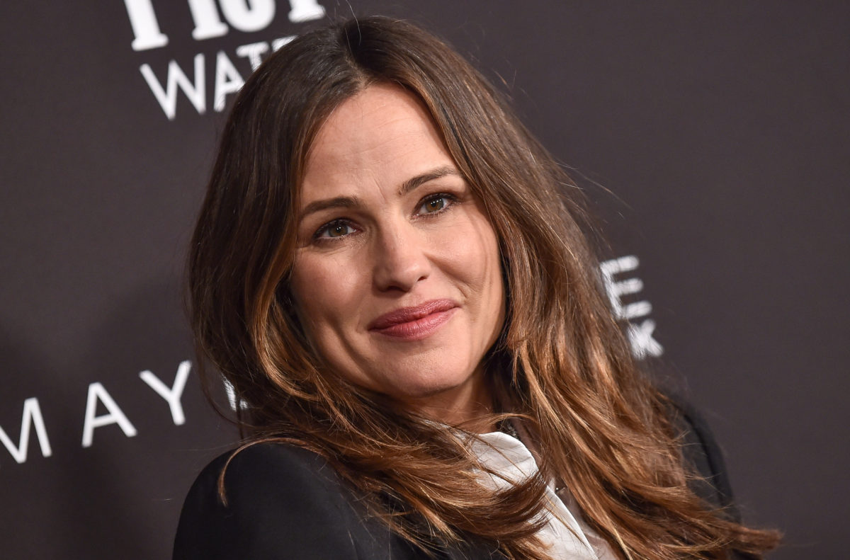 Jennifer Garner Discusses Her Secrets to Looking and Feeling Your Best – Especially as You Age!