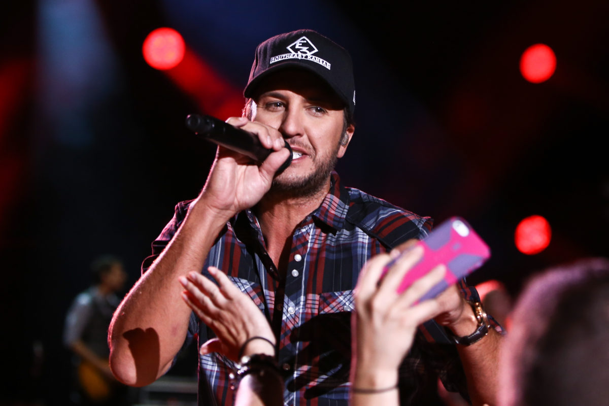 Luke Bryan Says Son Has ‘No Idea What He’s Doing’ as He Learns How to Drive