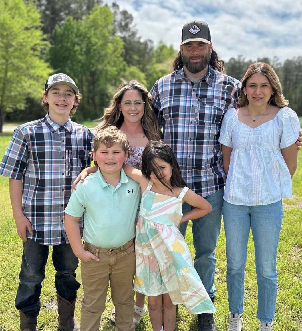 Jenelle Evans' Husband Charged With Child Abuse...Jenelle Speaks Out | Jenelle Evans' husband, David Eason, has been charged with misdemeanor child abuse after weeks of speculation.