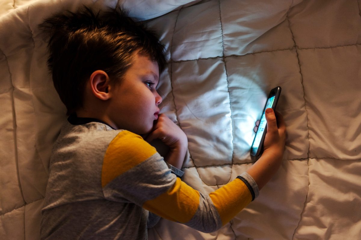 Best Sleep-Tracking Apps to Help Your Family Get a Good Night’s Rest  | Ever since I was young, my parents, teachers, and doctors have always told me to get 7-9 hours of sleep each night. If I could do that, they said I would wake up feeling ready for whatever life has in store for me.